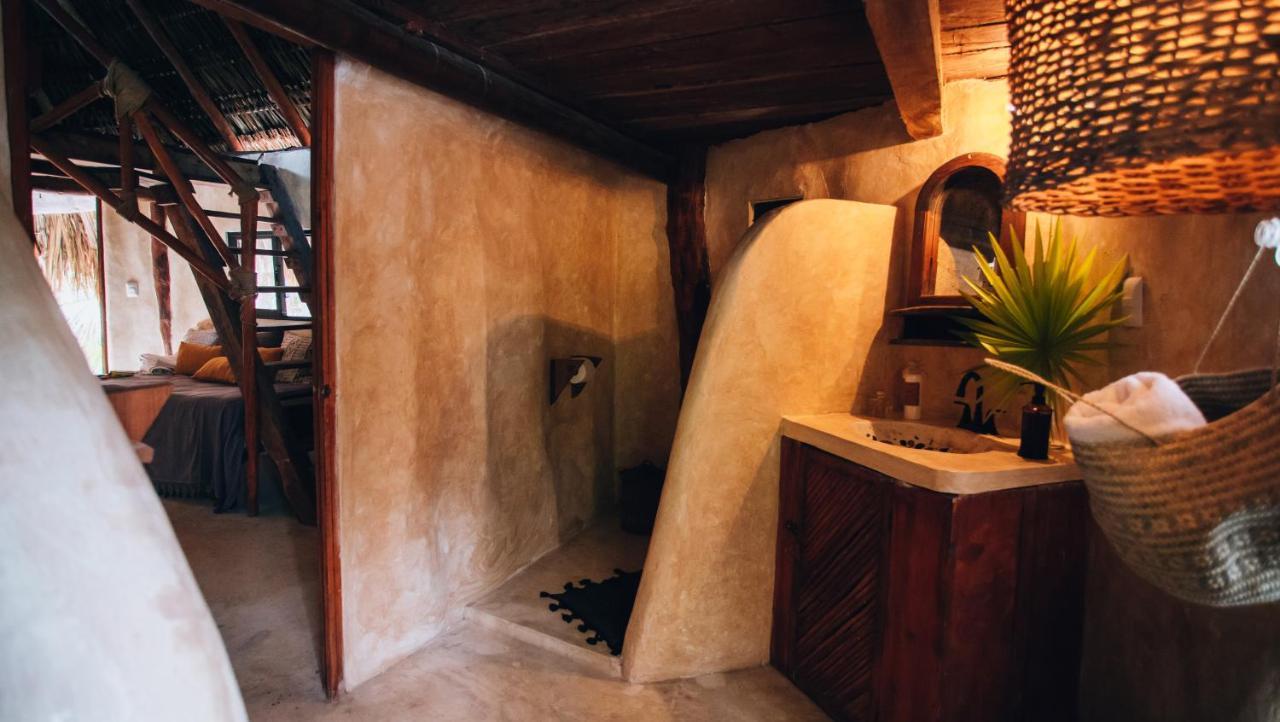 Ikal Tulum Hotel エクステリア 写真 Bathroom at the hotel